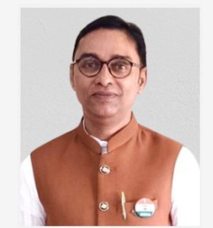 Dr. Manish Das